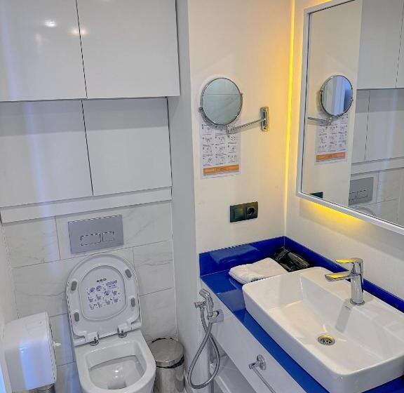 آپارتمان 1 خوابه با چشم‌انداز دریا, Batumivip