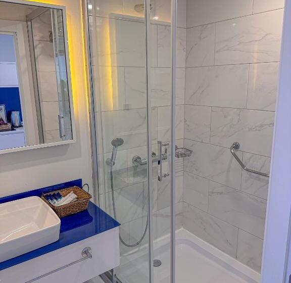 آپارتمان 1 خوابه با چشم‌انداز دریا, Batumivip