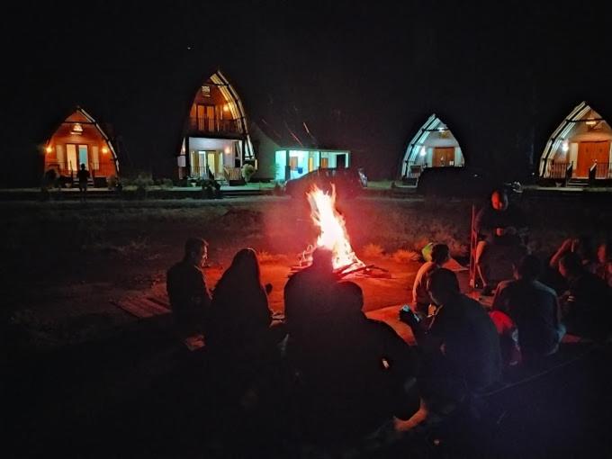 غرفة عائلية مطلّة علي الجبل, Cemara Siu Bungalow