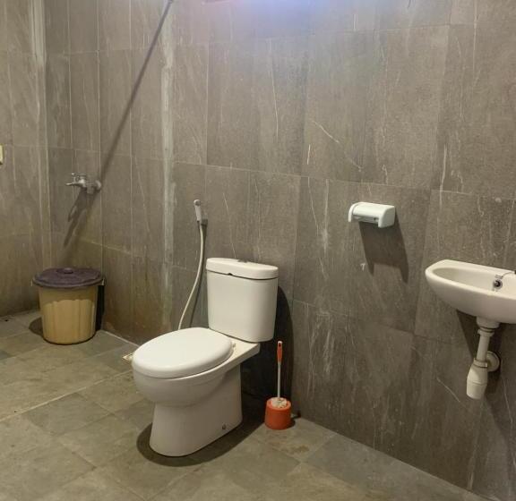 غرفة عائلية مطلّة علي الجبل, Cemara Siu Bungalow