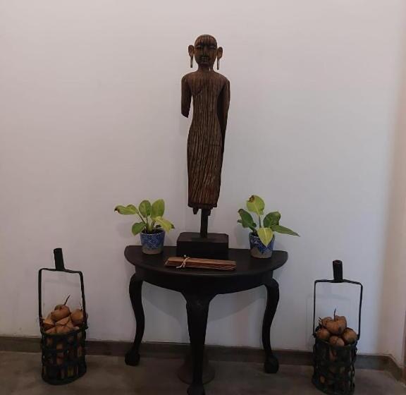 اتاق استاندارد, Dhyana Villa