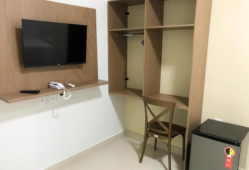 Quarto Deluxe, Império