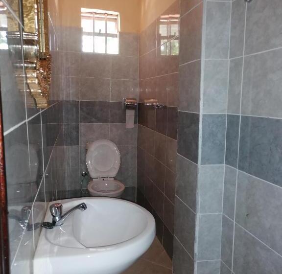 اتاق استاندارد, Milimani Greens Inn