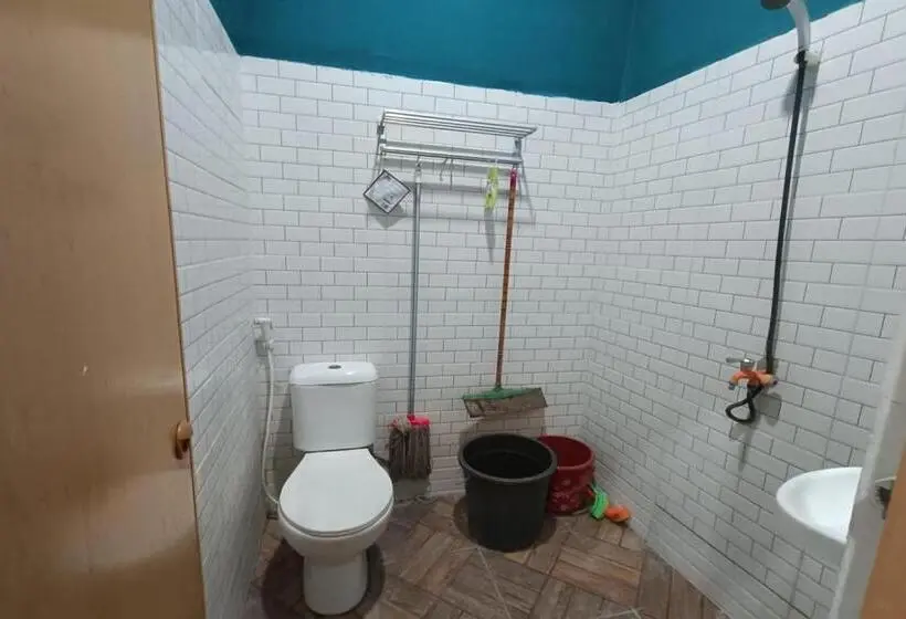 Habitació Estàndard, Oyo Life 93158 Kost Asaka