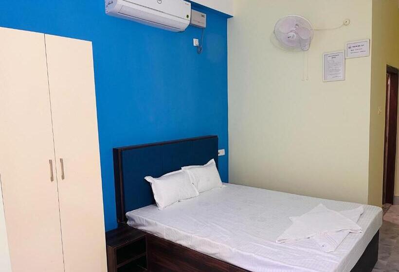 Трехместный Номер Классика, Oyo Rain Guest House