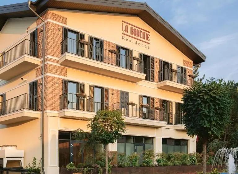 استودیوی استاندارد, La Boheme Corbeanca   Partener Therme