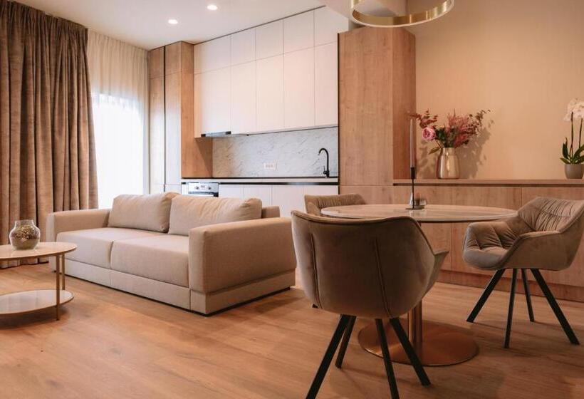 شقة غرفة واحدة, La Boheme Corbeanca   Partener Therme