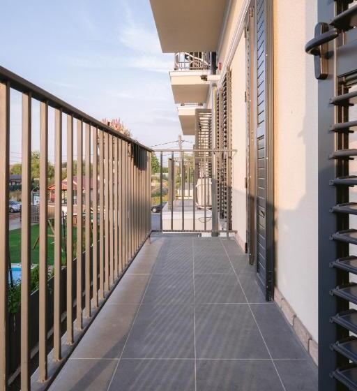 Апартаменты 1 Спальня, La Boheme Corbeanca   Partener Therme
