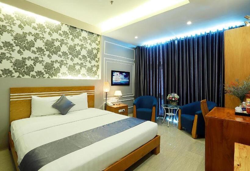 سوییت جونیور, Lucky Star Hotel   Bui Vien Walking Street