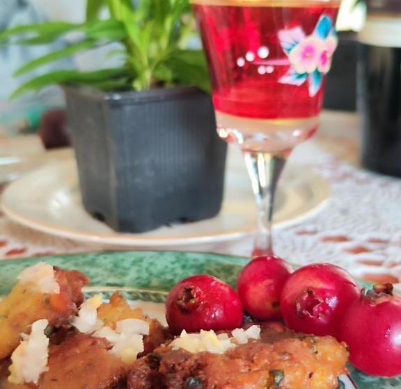 اتاق خانوادگی با چشمانداز کوه, Maison De Charme, En Plaine Poésie Chez L Habitant