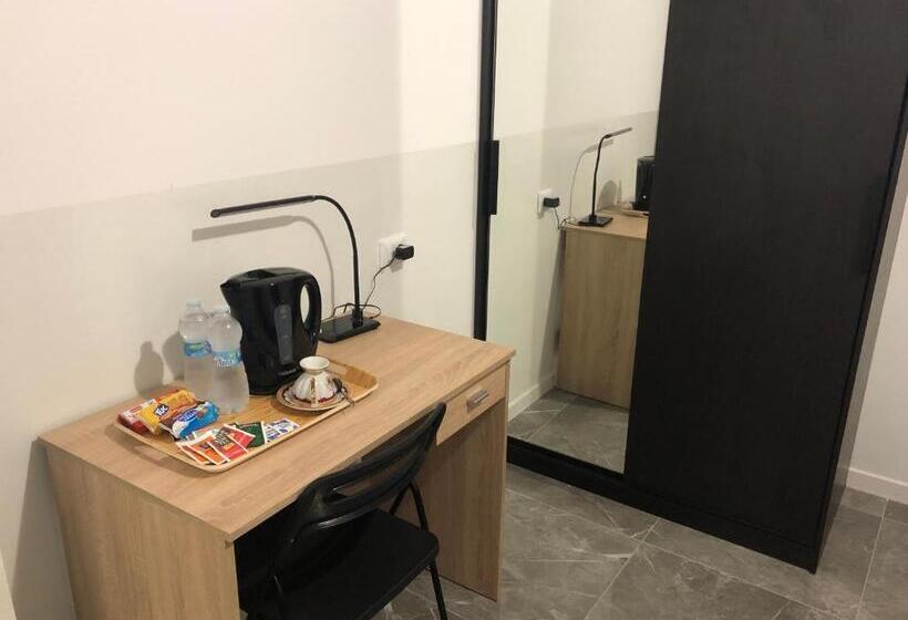 اتاق استاندارد با سرویس بهداشتی مشترک, Welcome Milano Guest House