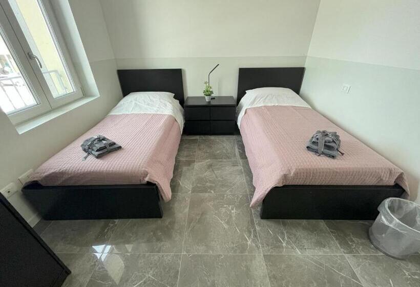 اتاق استاندارد با سرویس بهداشتی مشترک, Welcome Milano Guest House