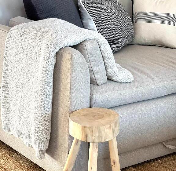 إستوديو سوبيريور, Two Pepper Ranch   A Desert Oasis