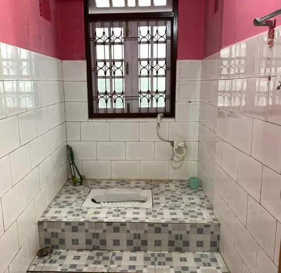 Chambre Triple Standard, Solo Stays   Backpacker Hostel