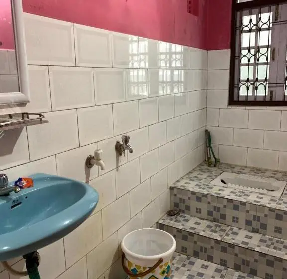 Chambre Triple Standard, Solo Stays   Backpacker Hostel