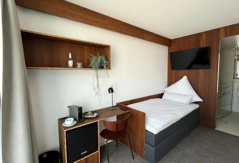 スタンダードシングルルーム, Tin Inn L Hückelhoven Einfach Gut Das Hotel Aus Hochwertig Ausgebauten überseecontainern