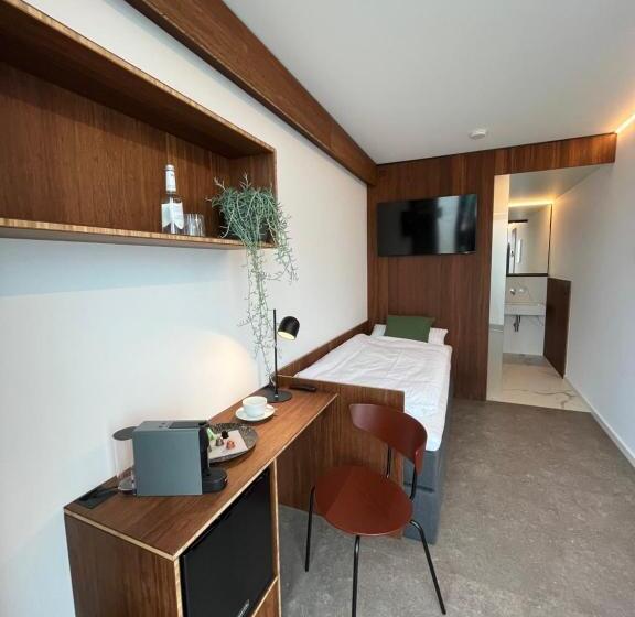 Номер Стандарт Индивидуальный, Tin Inn L Hückelhoven Einfach Gut Das Hotel Aus Hochwertig Ausgebauten überseecontainern