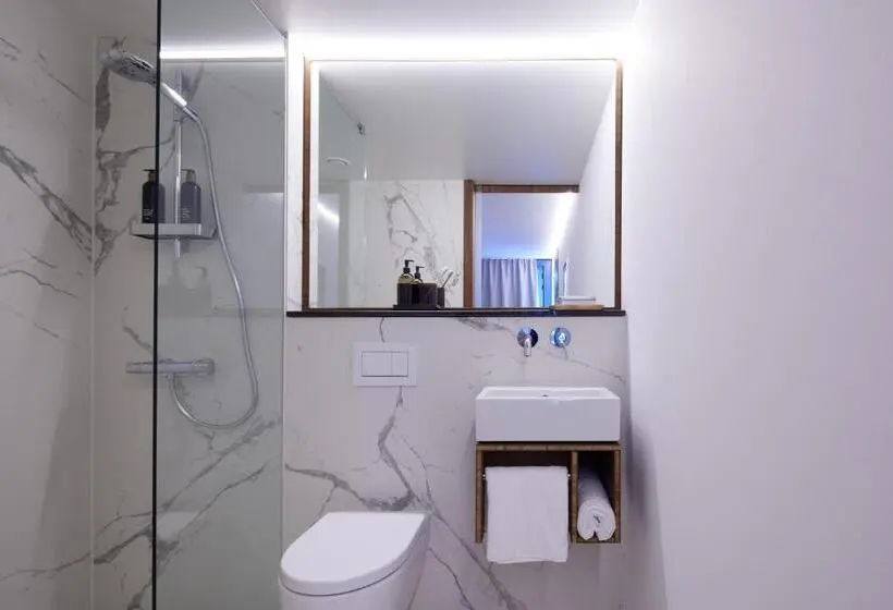 スーペリアシングルルーム, Tin Inn L Hückelhoven Einfach Gut Das Hotel Aus Hochwertig Ausgebauten überseecontainern