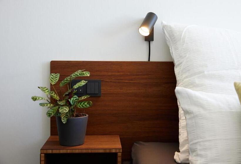 Стандартный Номер Кровать Кинг, Tin Inn L Hückelhoven Einfach Gut Das Hotel Aus Hochwertig Ausgebauten überseecontainern