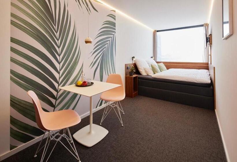 Стандартный Номер Кровать Кинг, Tin Inn L Hückelhoven Einfach Gut Das Hotel Aus Hochwertig Ausgebauten überseecontainern