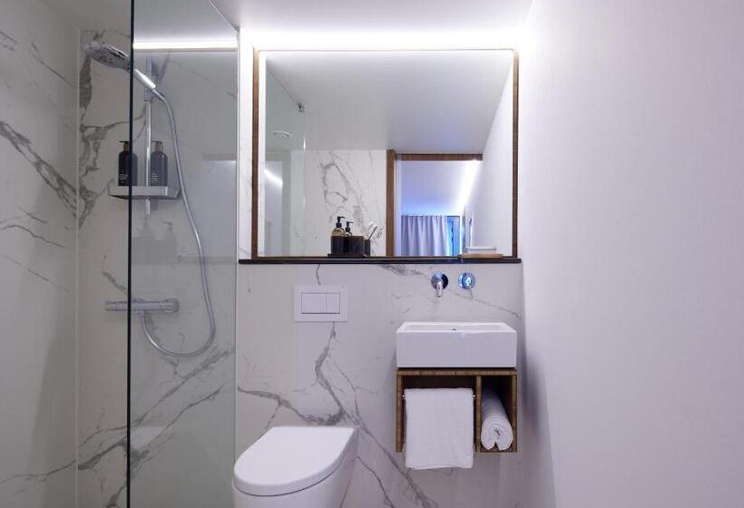 Номер Стандарт Индивидуальный, Tin Inn L Hückelhoven Einfach Gut Das Hotel Aus Hochwertig Ausgebauten überseecontainern