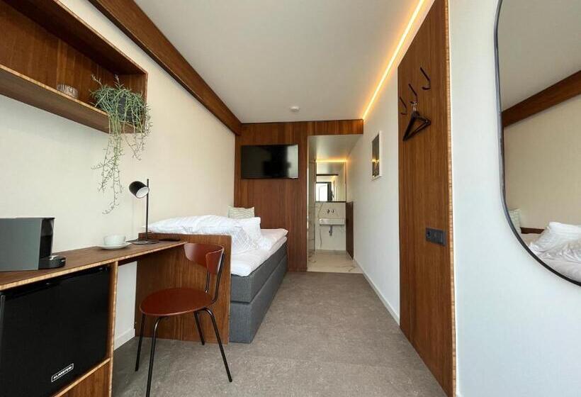 Номер Стандарт Индивидуальный, Tin Inn L Hückelhoven Einfach Gut Das Hotel Aus Hochwertig Ausgebauten überseecontainern