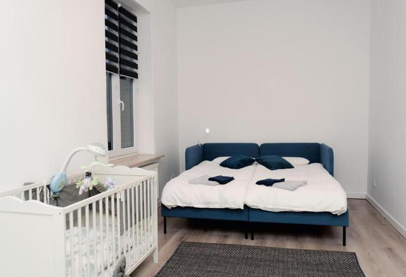 اتاق لوکس, Downtown Apartments