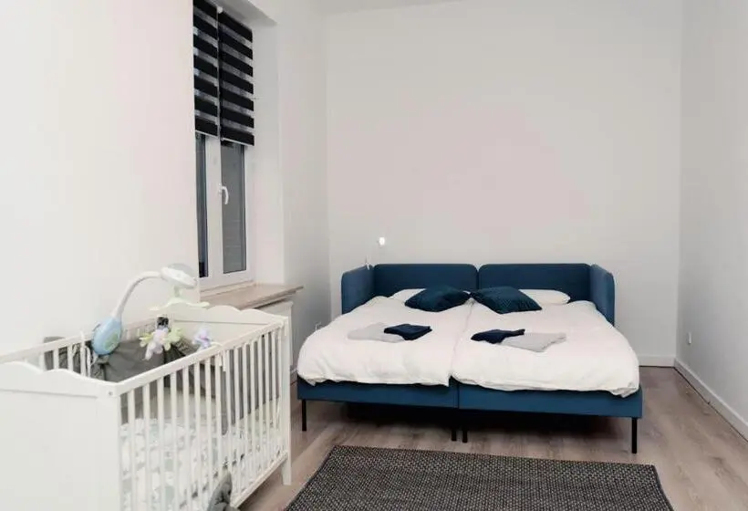 اتاق لوکس, Downtown Apartments