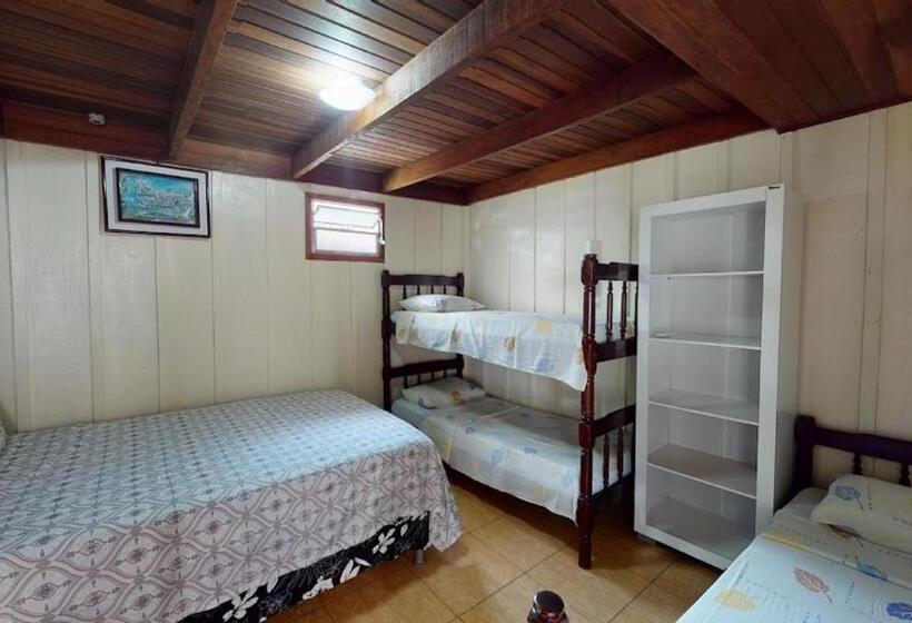 패밀리 룸, Ilha Do Mel Casa Familiar Quartos Economicos Nova Brasilia