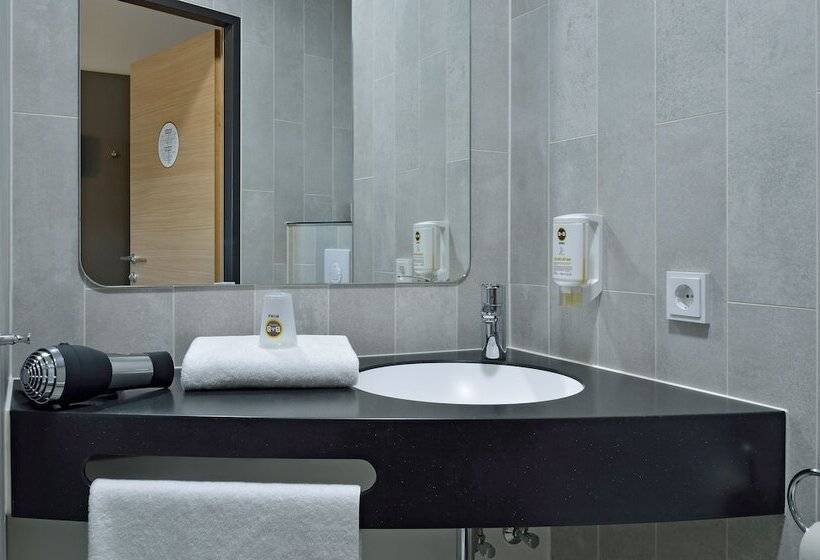 Номер Стандарт, B&b Hotel Erfurt City West