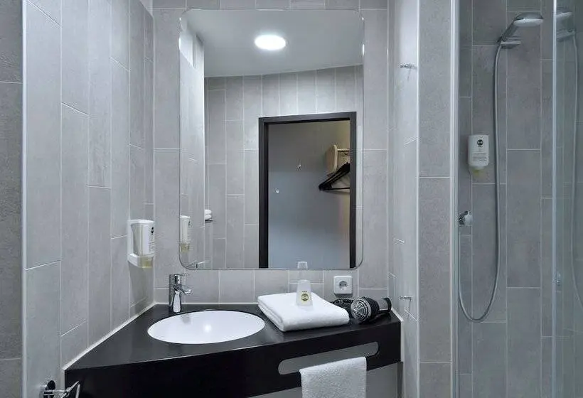 Standard-huone, B&b Hotel Erfurt City West