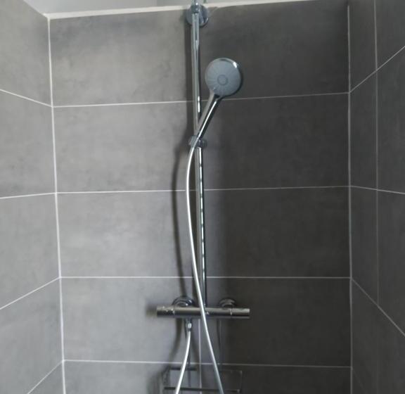 اتاق استاندارد با چشمانداز استخر, Villa Créoléna