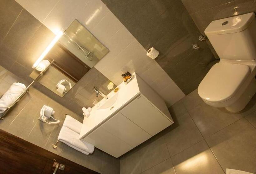 اتاق استاندارد, Fourteen Hotel Ain Sebaa