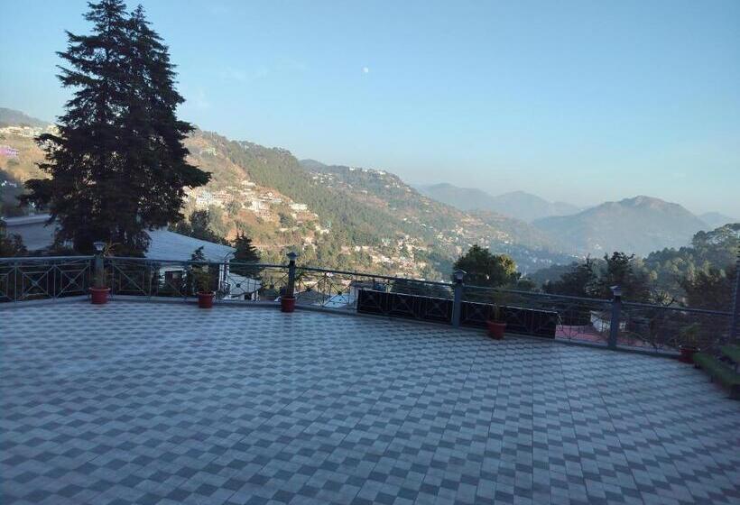חדר דלוקס, Ganeshwaram Hotel & Restaurant, Bhowali, Nainital