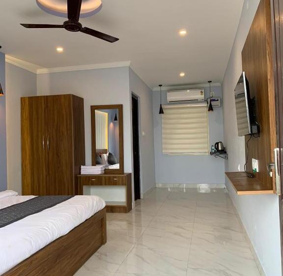 חדר סופריור עם מיטת קינג, Ganeshwaram Hotel & Restaurant, Bhowali, Nainital