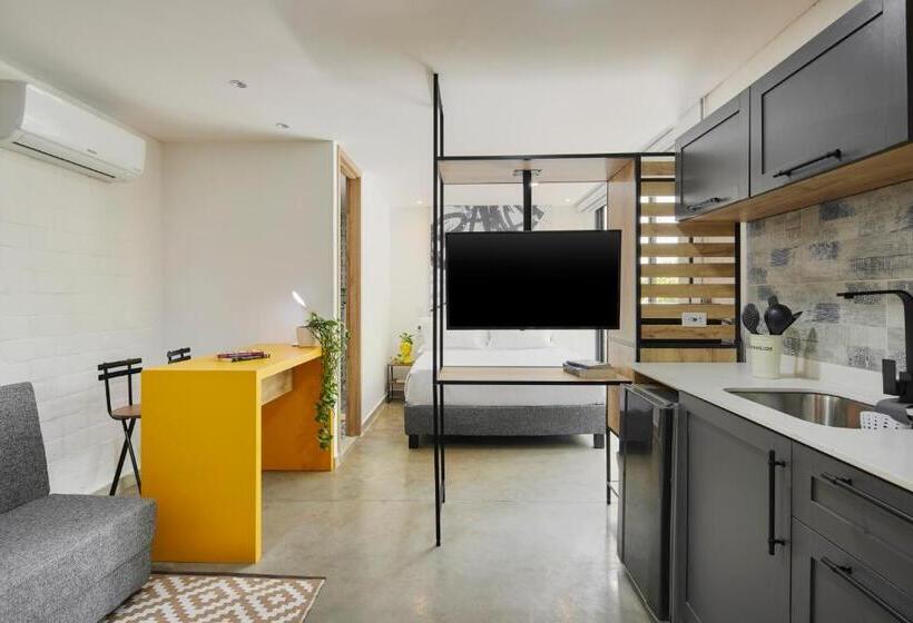 발코니가 있는 스위트, Altio