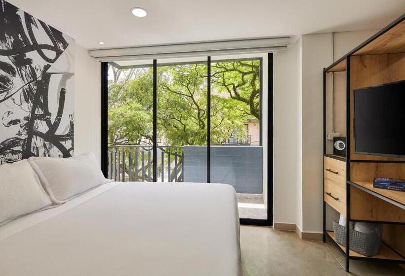 발코니가 있는 스위트, Altio