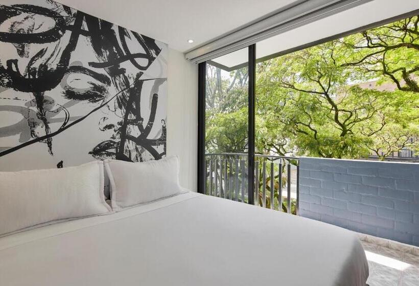 발코니가 있는 스위트, Altio