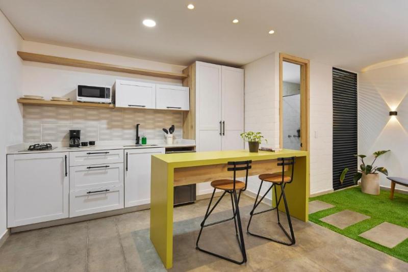 디럭스 스위트, Altio