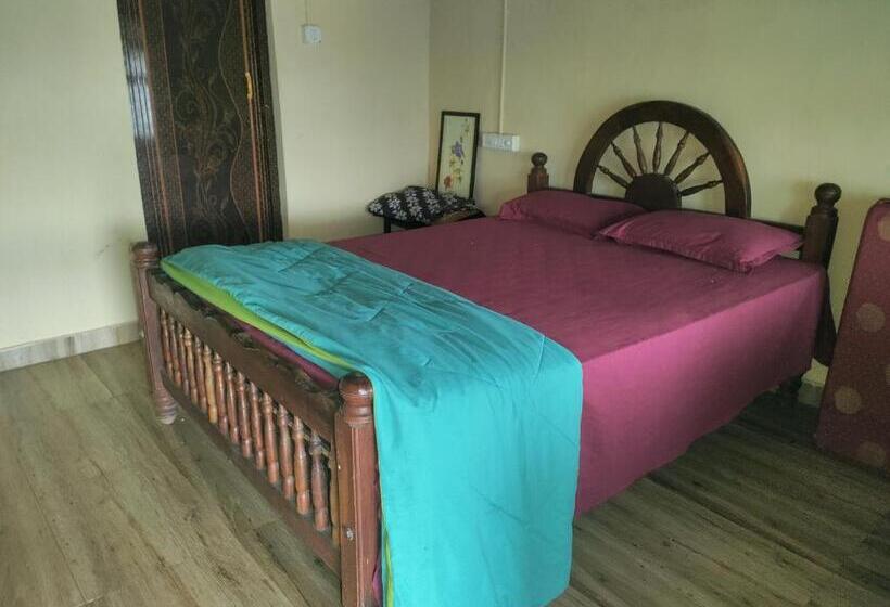 Deluxe Rum, Ivory Daze Jungle Adventure Homestay