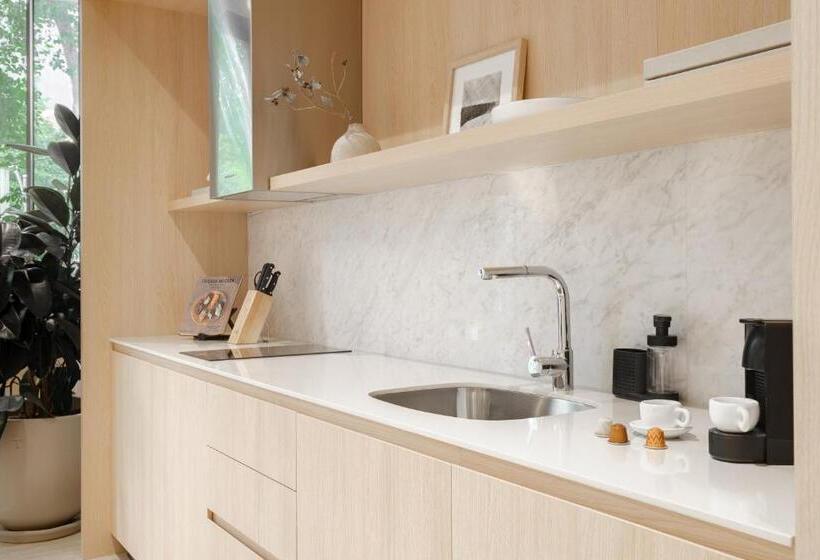 スーペリアスタジオ, Onto Tonalá Mexico City