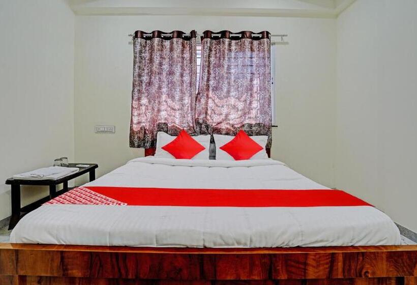 Classic Kolmen Hengen Huone, Oyo Flagship Bluebird Service Apartment