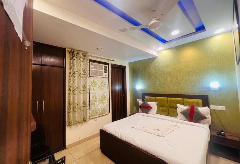 Chambre Deluxe, Pratap Heights