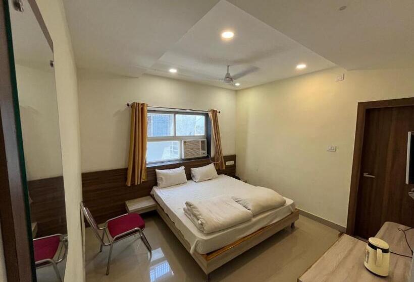 Chambre Deluxe, Pratap Heights