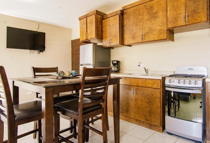 디럭스 스튜디오, Quinta San Carlos Ensenada