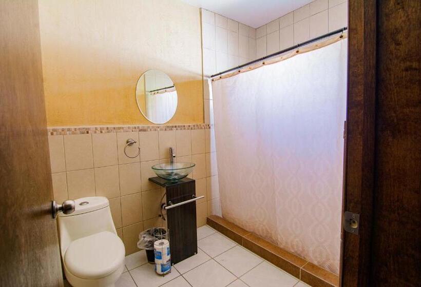 디럭스 스튜디오, Quinta San Carlos Ensenada