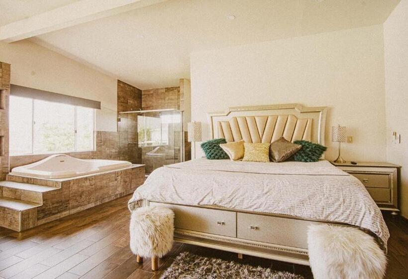 스위트 킹사이즈 침대, Quinta San Carlos Ensenada