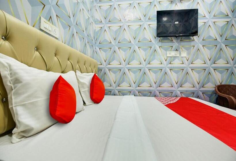 חדר קלאסי לשלושה, Fabexpress Cash