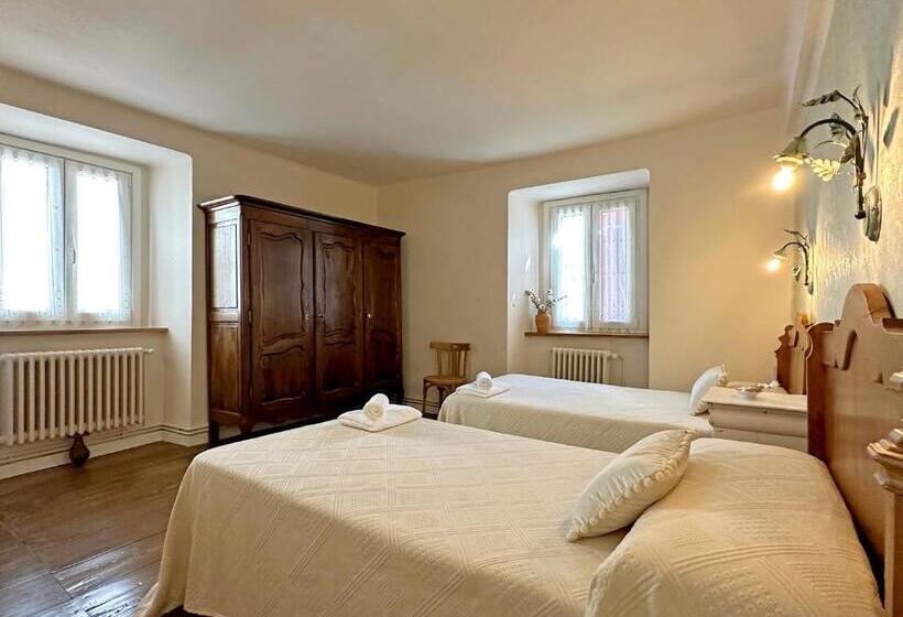 带共用浴室的标准房间, Etxeale