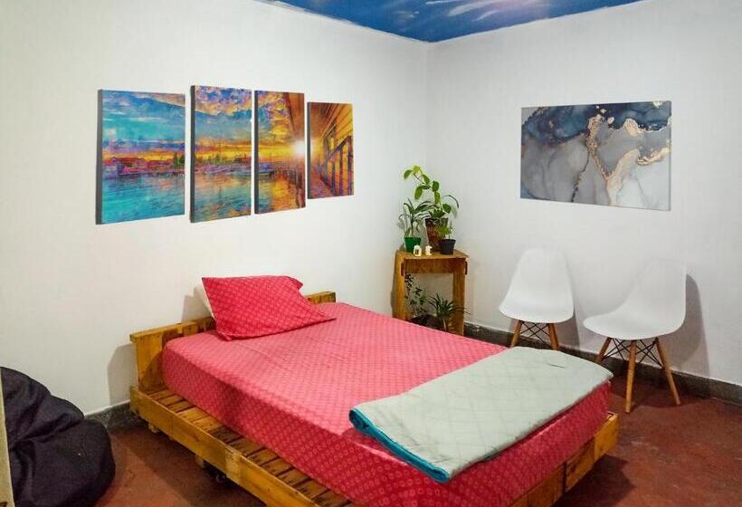 Deluxe-huone, Hostel B